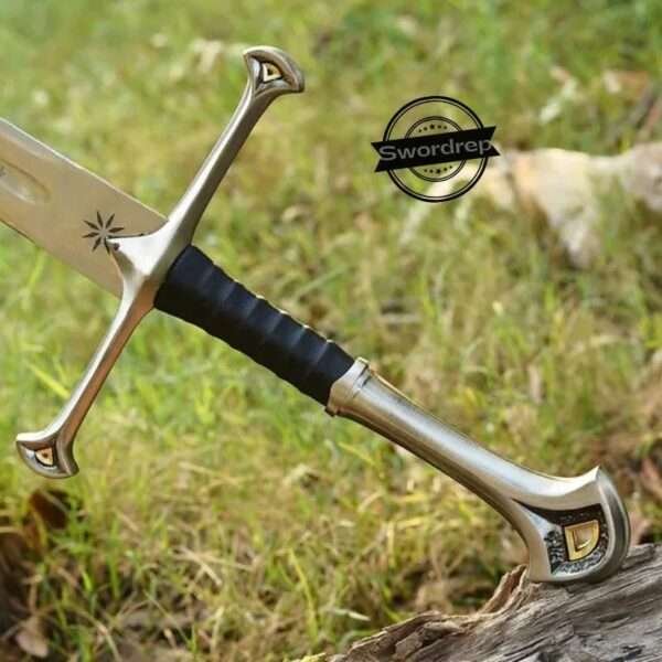 Aragorn Sword Lord Of The Rings – Iconic Anduril Replica by Swordrep